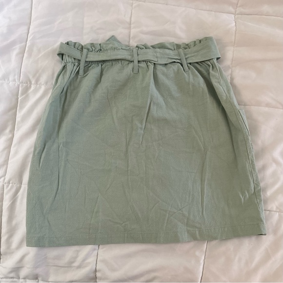 Mini Skirt - Picture 3 of 4